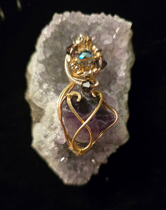 💜 Amethyst & Crystal Crown Pendant – “Royal Radiance” Collection